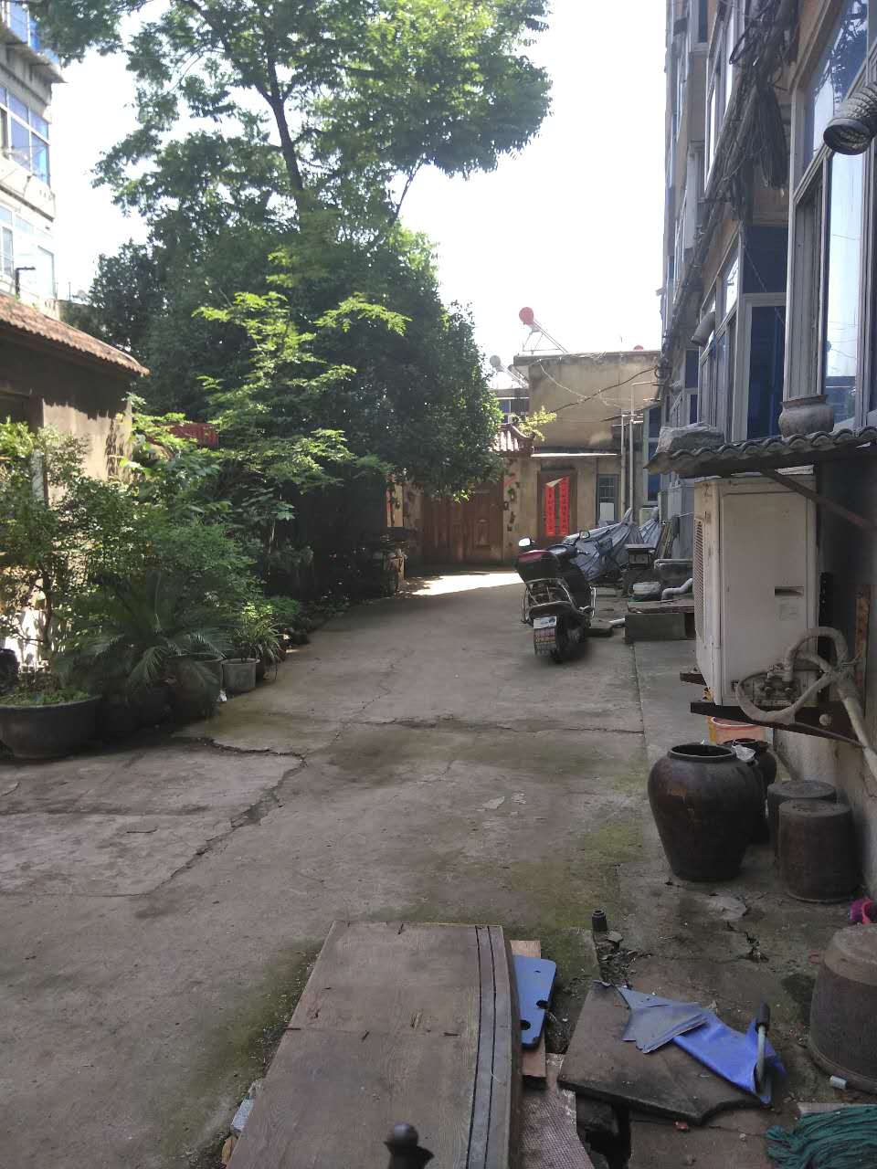田家庵区洞山街道中兴西村洞山宾馆家属楼_1