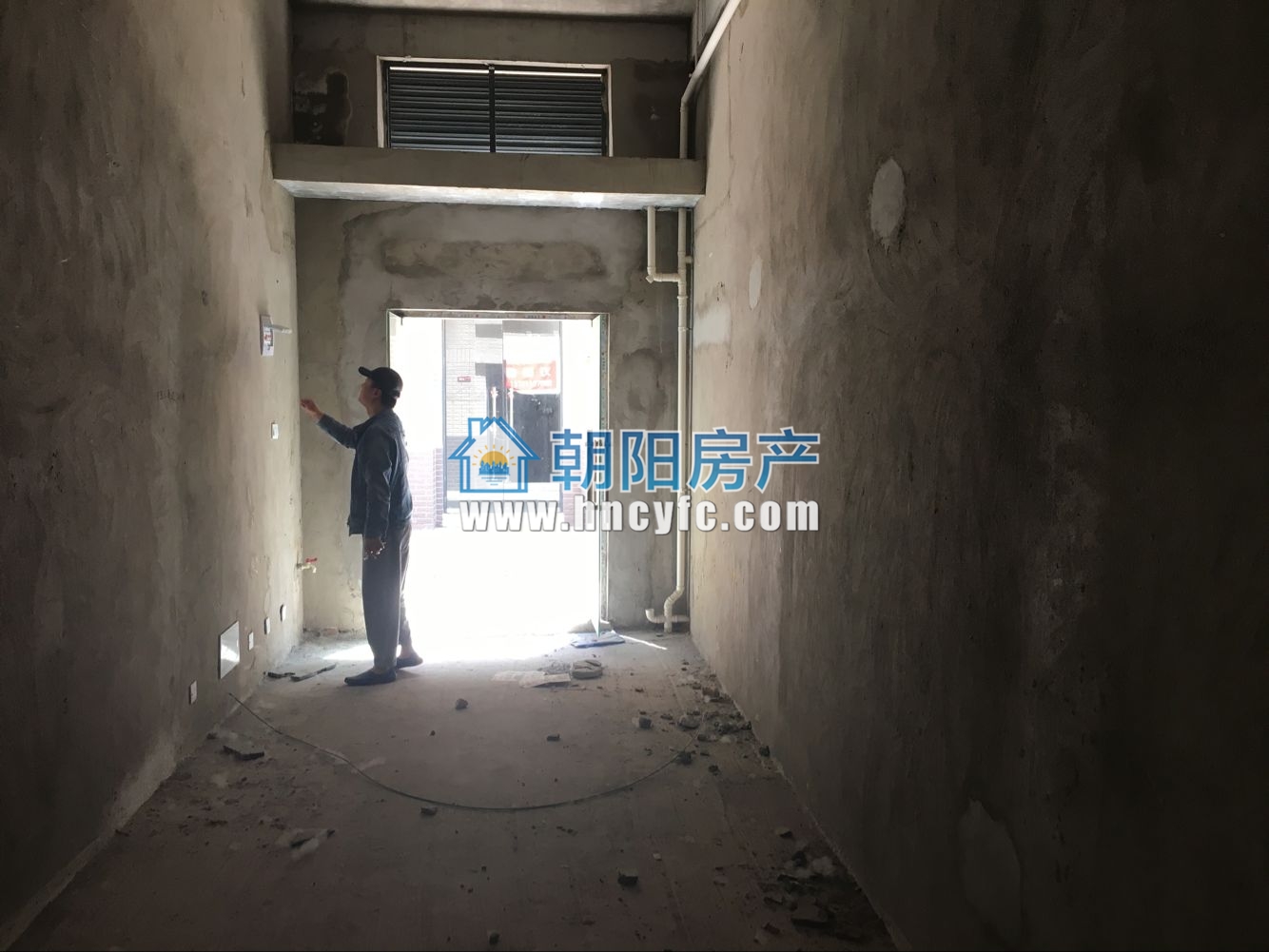 龙湖中心 27平 临街旺铺 民用水电_9
