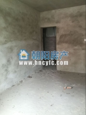 鑫湖花园 130平 朝南三室二厅 毛坯房 单价优势明显