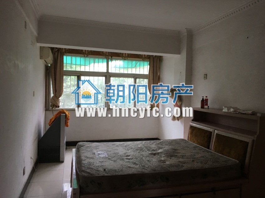 汽车五连对面商住楼简装多层出售_9