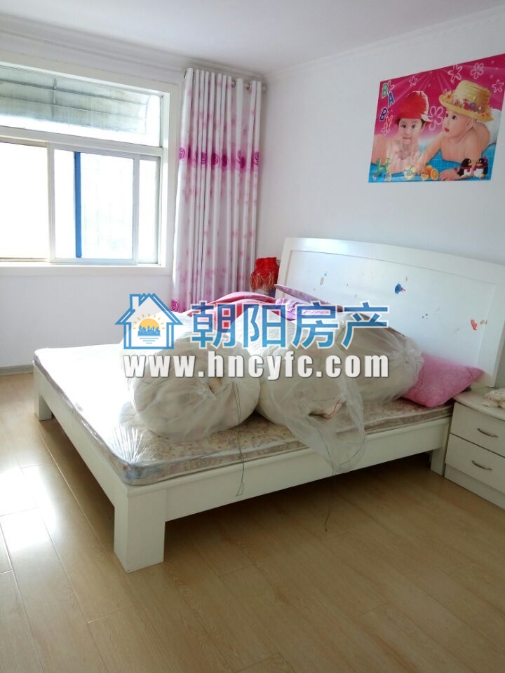化肥厂西苑 89平 朝南精装三室 交通便利_8