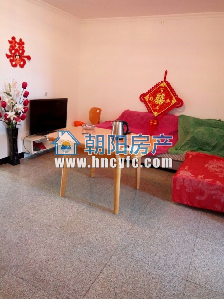 化肥厂西苑 89平 朝南精装三室 交通便利_4