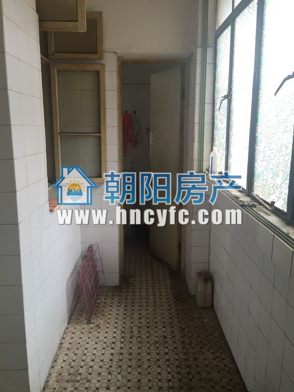 供电局72户多层好房便宜急售_9