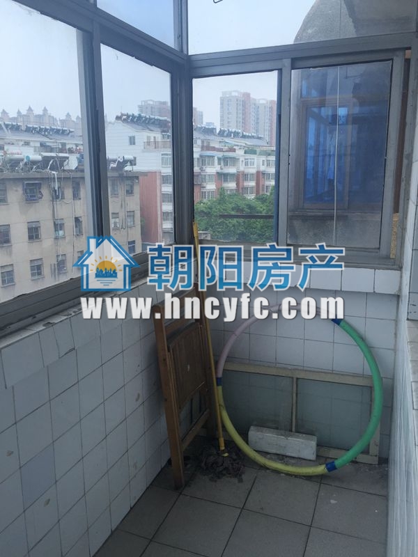 供电局72户多层好房便宜急售_5