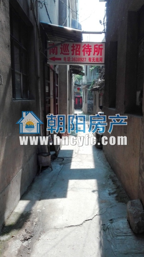 湖滨村 36平 朝南三室一厅 简装低楼层_3