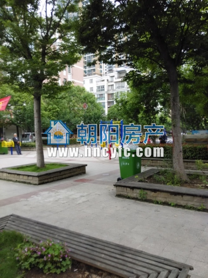 银鹭万树城 48平 单铺简装 低楼层_2