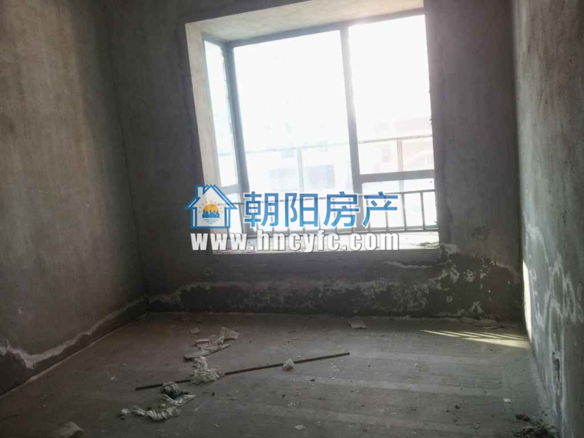 佳城国际三室一厅毛坯约97平方交通便利环境优美购物方便_5