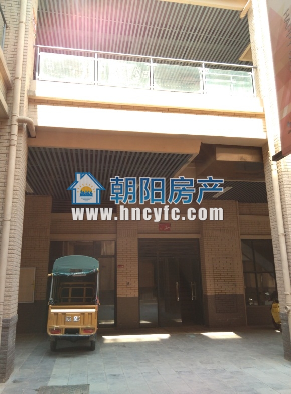 龙湖中心 40平 低楼层商铺 民用水电_5