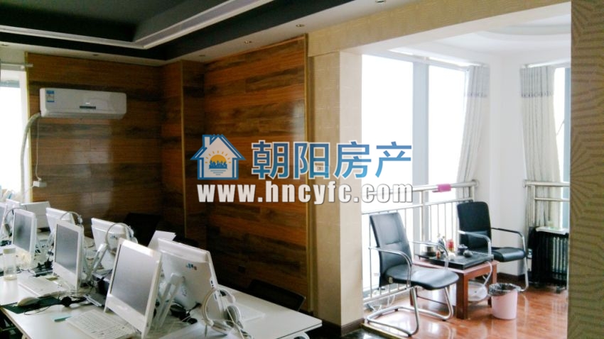 繁华地段瑞鑫大厦高层朝东户型出售 楼层位置好适合办公_4