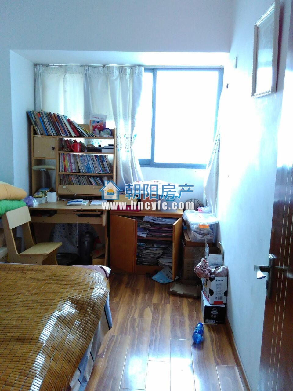 龙湖路一号 107平 朝南三室中装 满两年免税_6