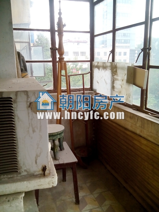 法院新村3室1厅，少年宫附近，多层好房出售！_5