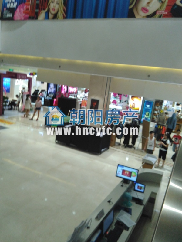 商贸附近，家乐福，新世界一楼商铺。_7