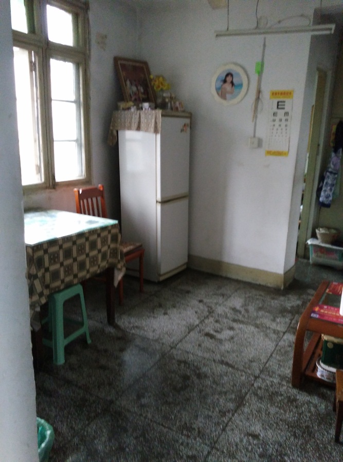 龙湖小区 79平 南向三室采光好 满两年交通便利_11