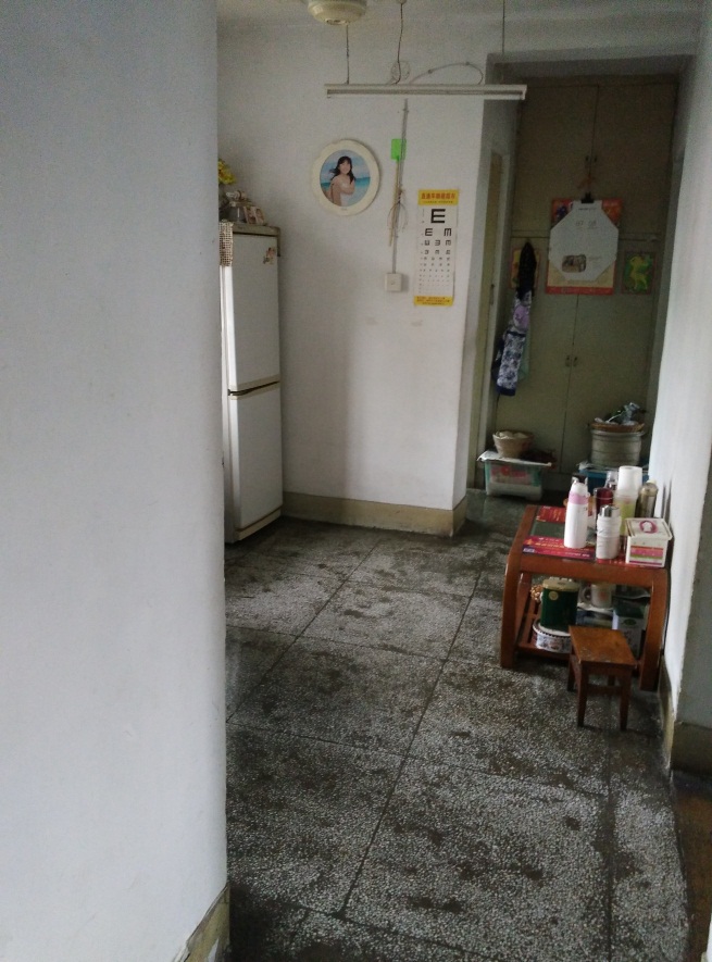 龙湖小区 79平 南向三室采光好 满两年交通便利_4