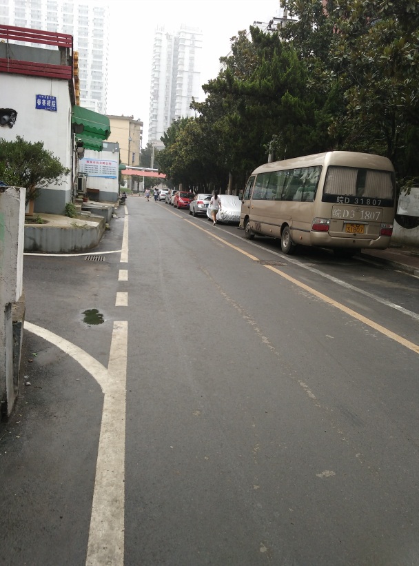 龙湖小区 79平 南向三室采光好 满两年交通便利_3
