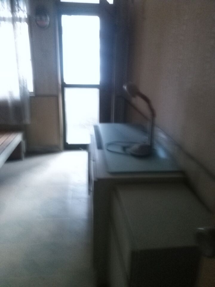 江陈小区 67平 南向三室中装 交通便利_9