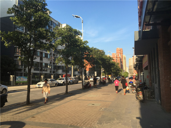 金地国际城B区 68平 临街旺铺 优质地段_2