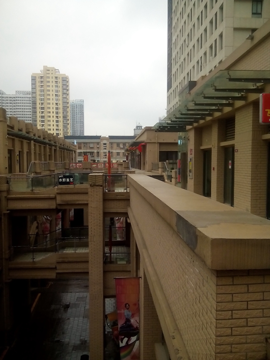 龙湖中心 48平 市中心核心商铺 急抛房 民用水电_3