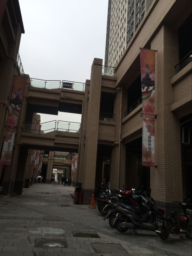 龙湖中心 20平 精装商铺 市中心商圈_8