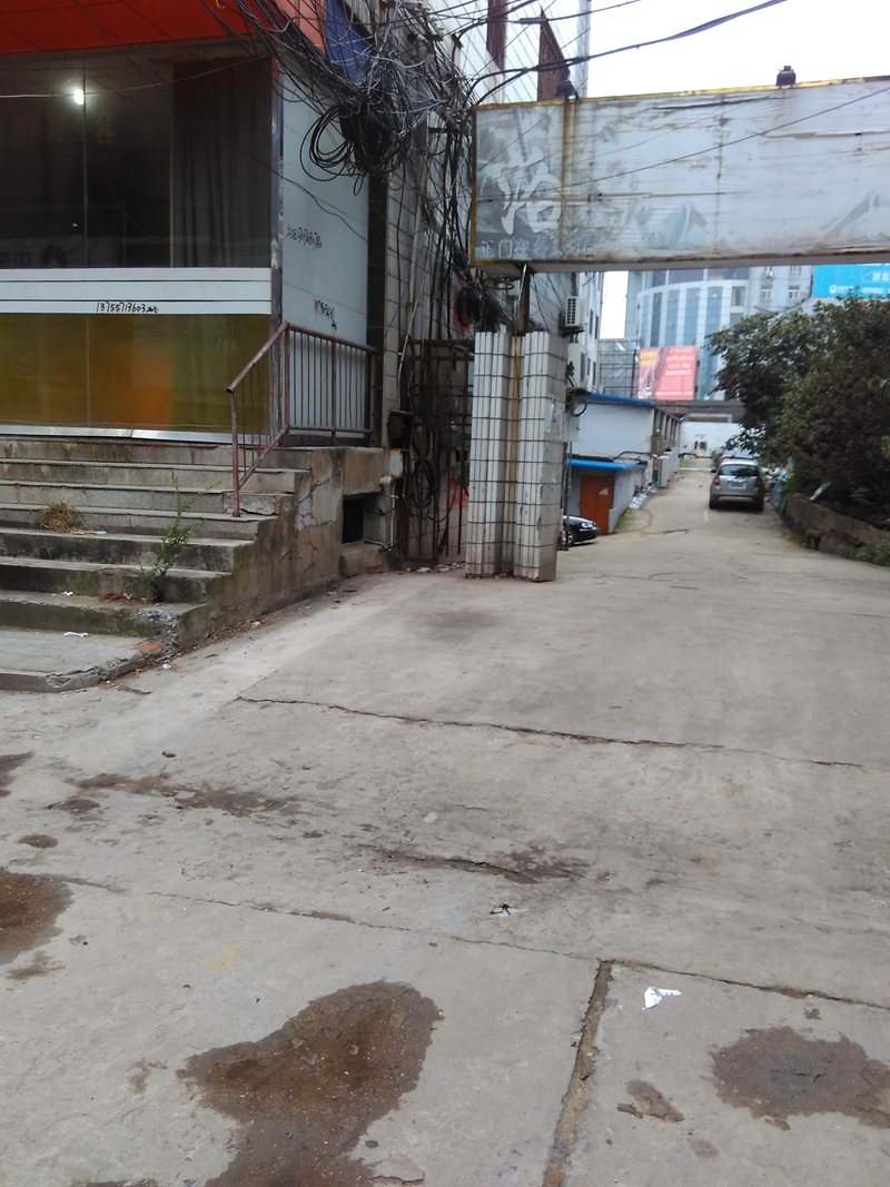 裕安小区商铺地段好位置佳_4