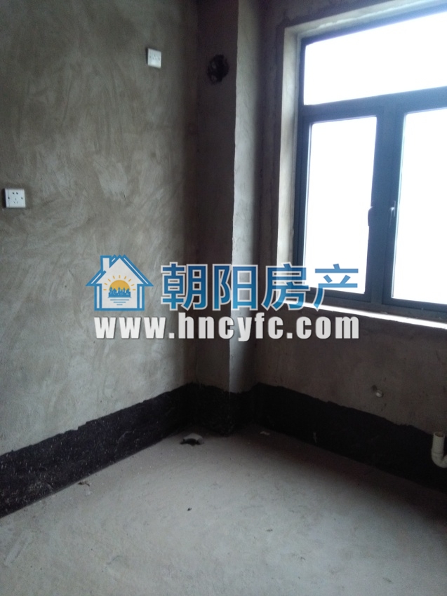 八公山新城E区6幺7，160多平方复式房三室两厅毛坯，小区绿化超过30%_3