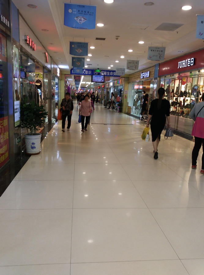 龙湖路地下商业街 黄金地段-淮南田家庵区二手房-安徽淮南朝阳房产网