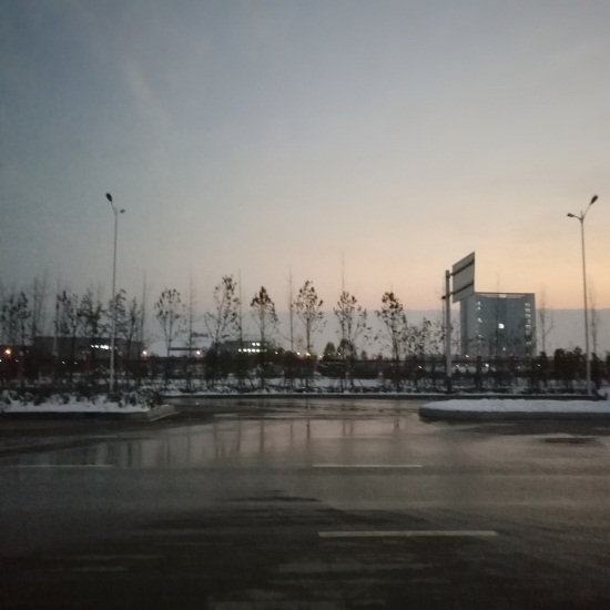 山南商铺，楼上楼下，已装修，小区商铺。_2