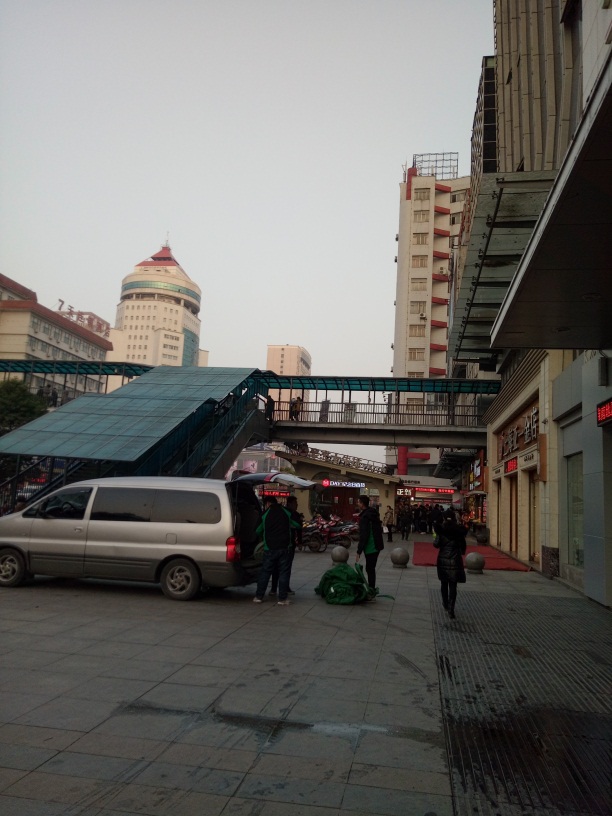 朝阳中路 家乐福商铺 出售_2