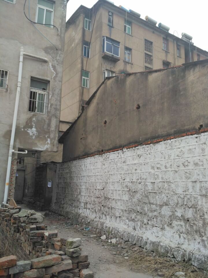 计量局家属楼低价位二室一厅出售_2