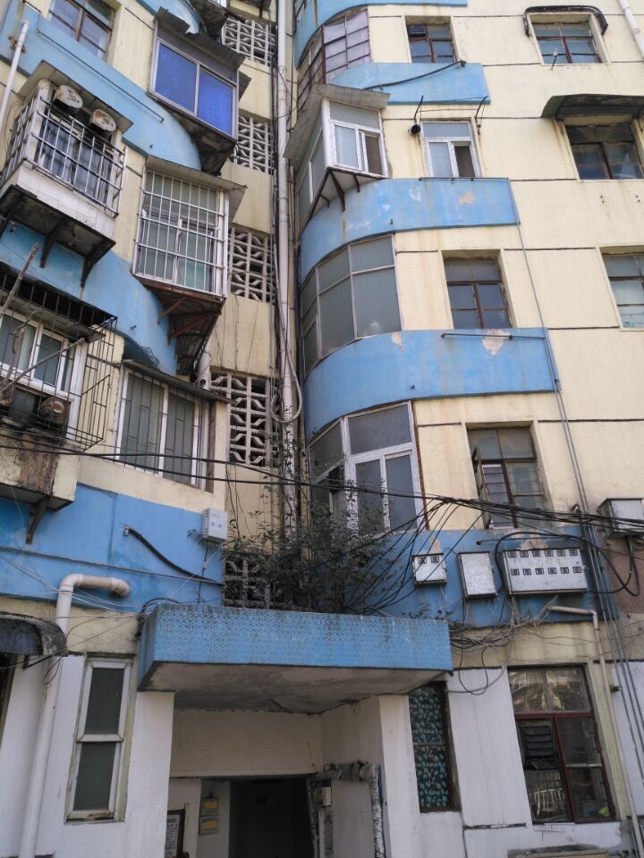 洞泉小区 60平 南向两居简装 交通便利_2