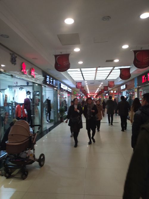 龙湖路地下商业街,旺铺出售!-淮南田家庵区租房-安徽淮南朝阳房产网