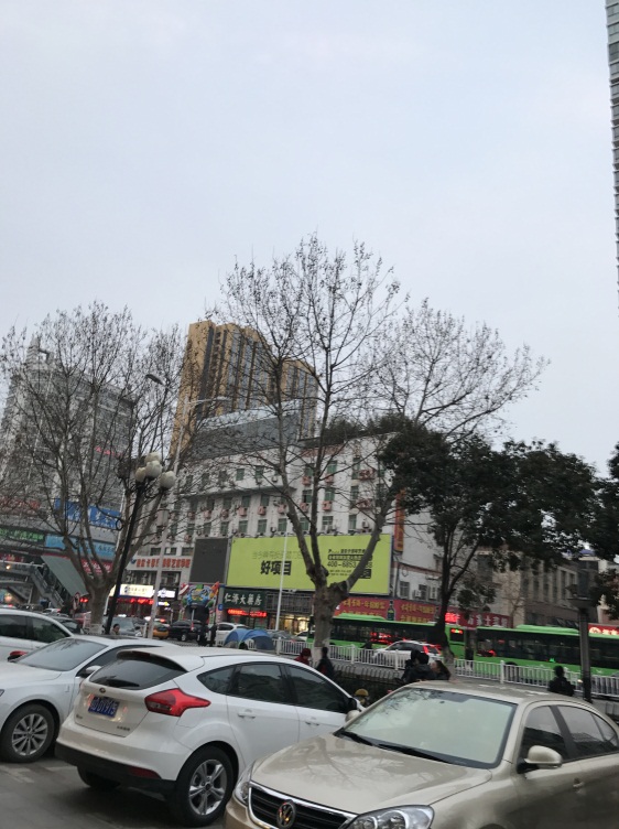 圣地数码广场 25平 低楼层单铺 简装_2