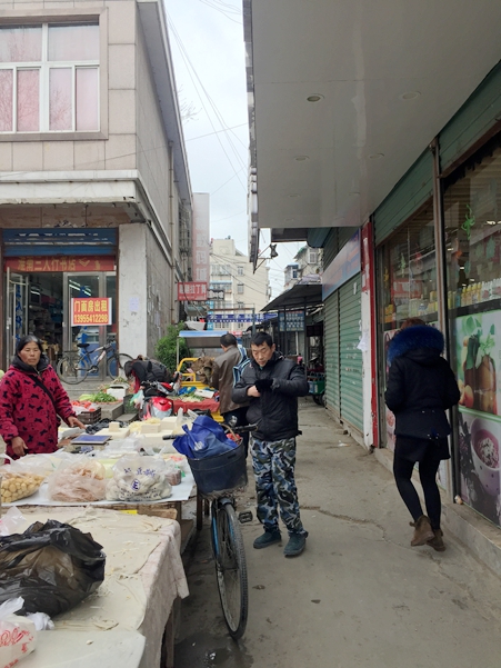 朝阳菜市商铺诚心出售位置好带租金_8