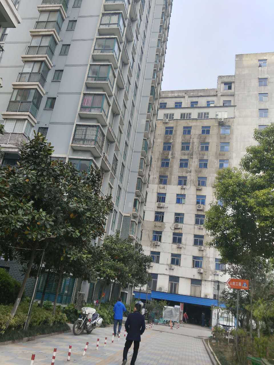 鑫诚花园2室2厅简装房型方正出售_2