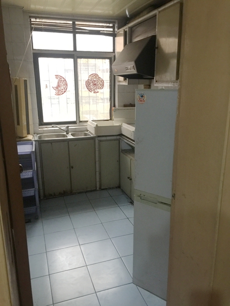 龙湖南路供电局家属楼两室一厅急售_5