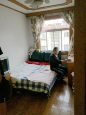 前锋二村 85平 南向三室 学区房 单价3176元/平