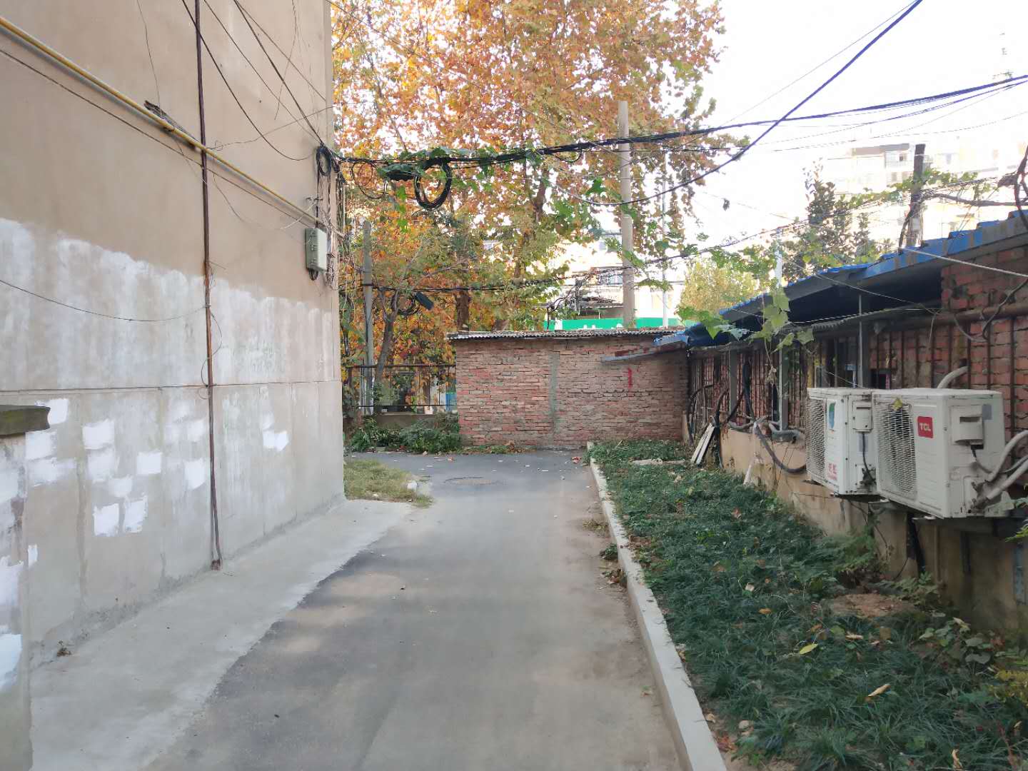 田家庵区龙泉街道南岭村技校住宅楼_1
