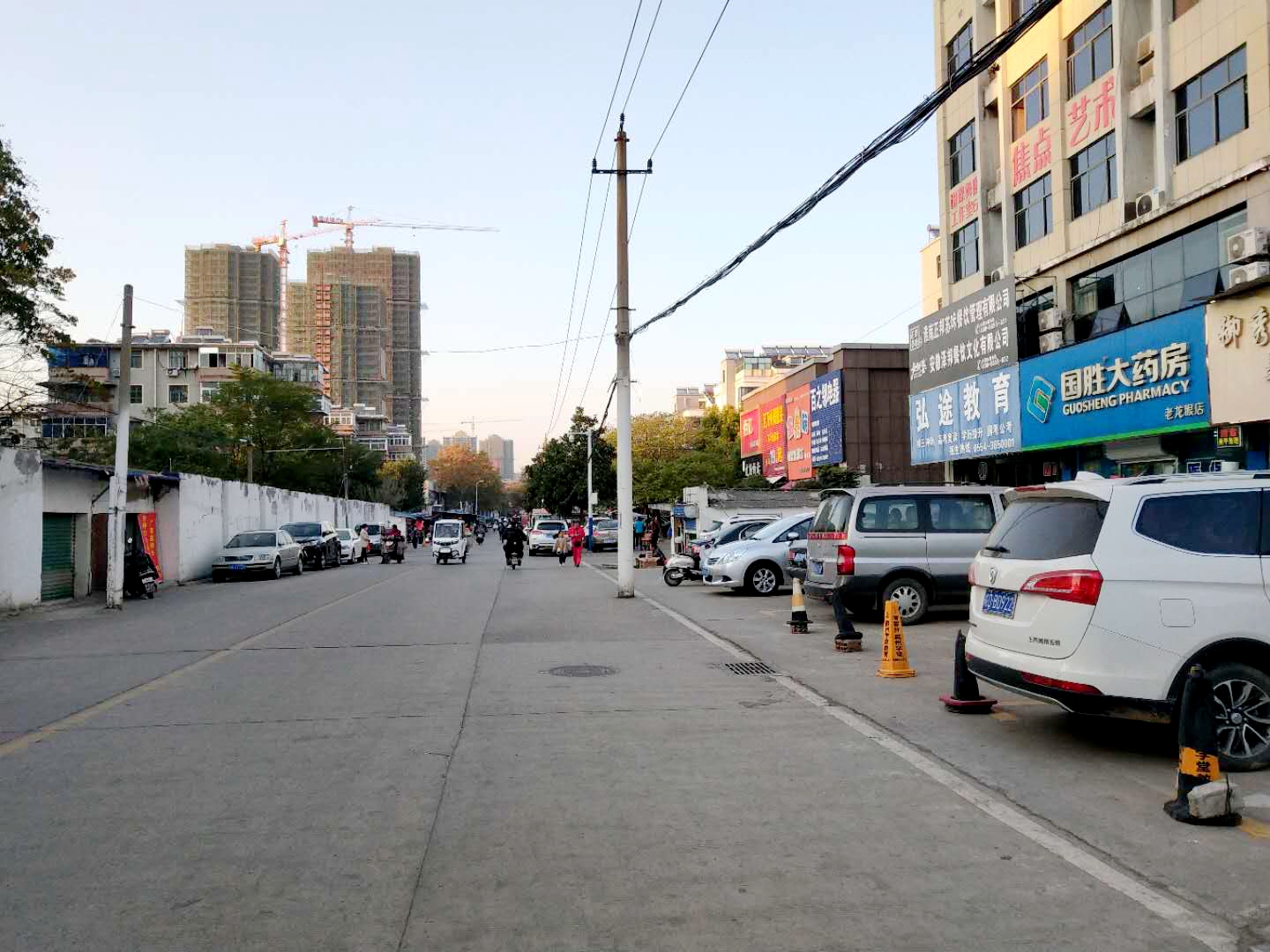 田家庵区龙泉街道洞泉粮站家属楼_1