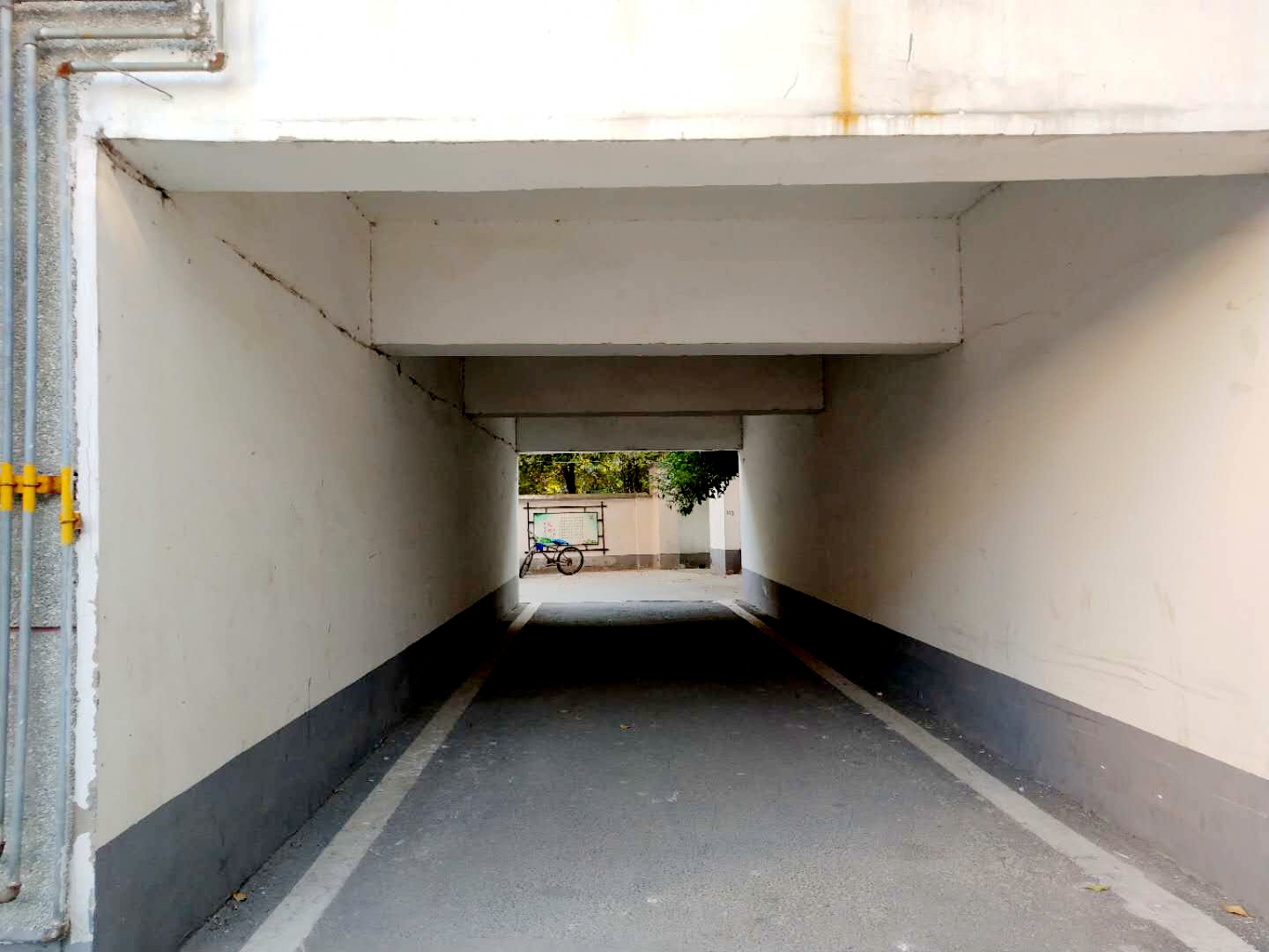 田家庵区泉山街道大桥住宅楼_1