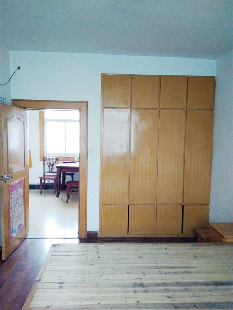基建村58平米2室1厅简装家具家电齐全，拎包即住_3