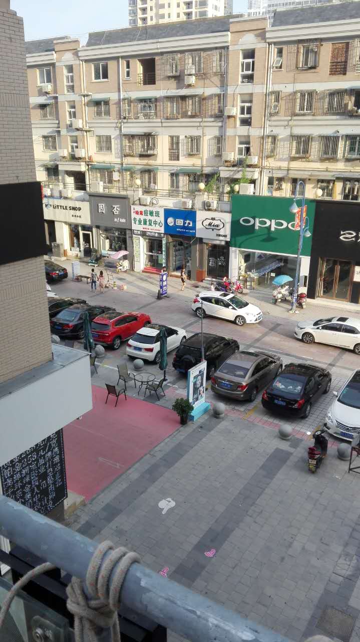 龙湖中心火热地段商铺出售_9