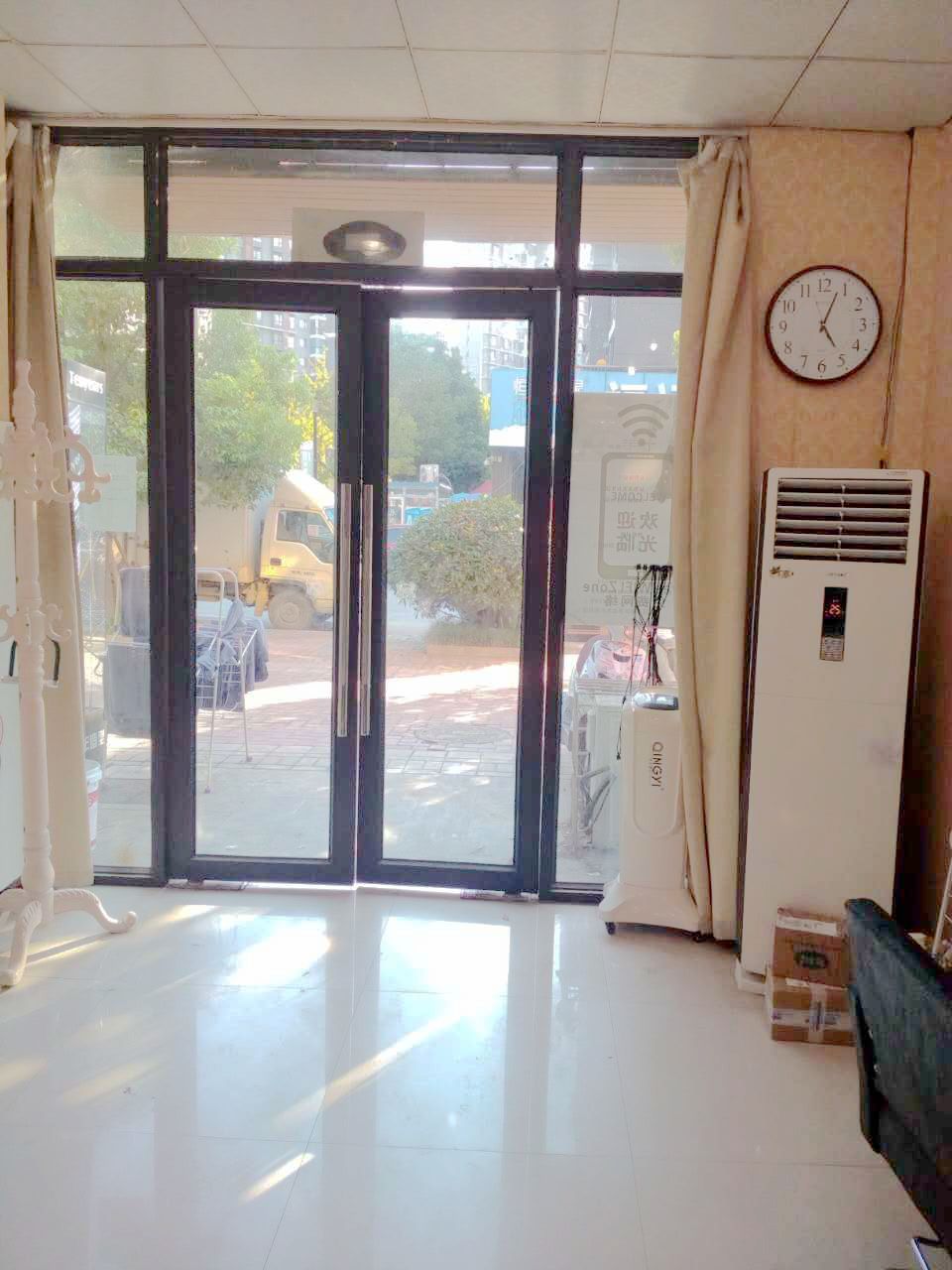 淮河新城四期西门口十年理发店出售_6