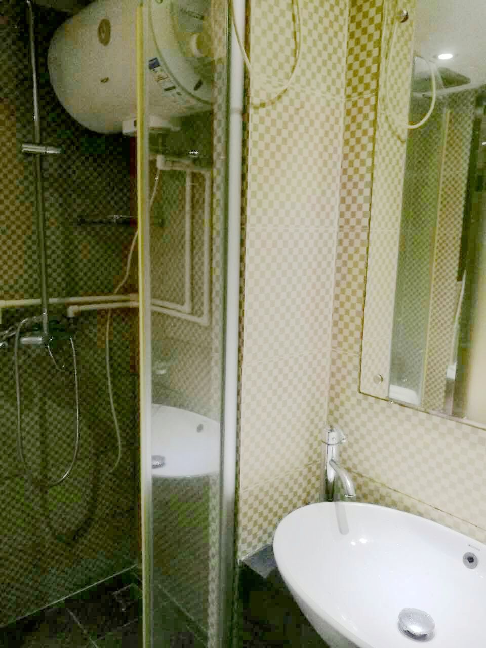 万佳酒店室公寓精装一室一厅房东急售。_5