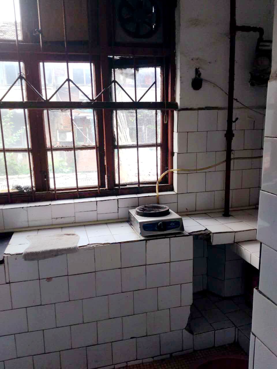 基建村3室1厅简装出租_7