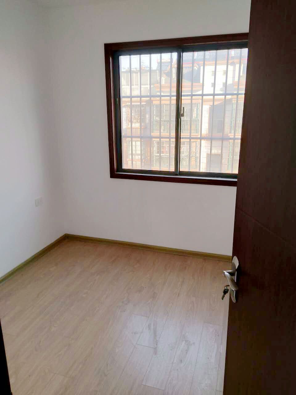 幸福时光精装没住过的房子急售_3
