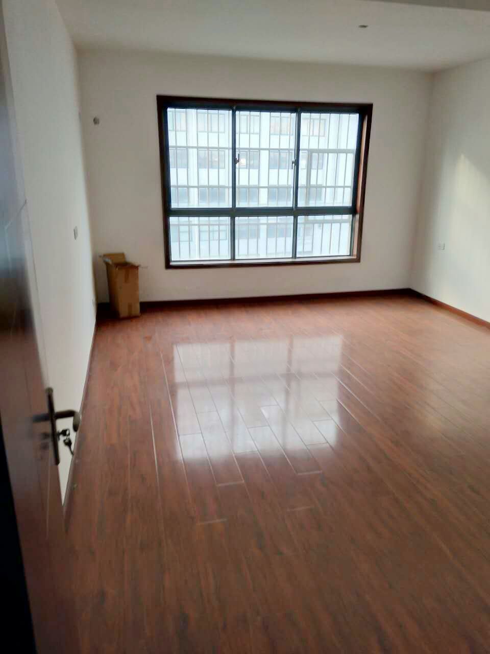 幸福时光精装没住过的房子急售_7