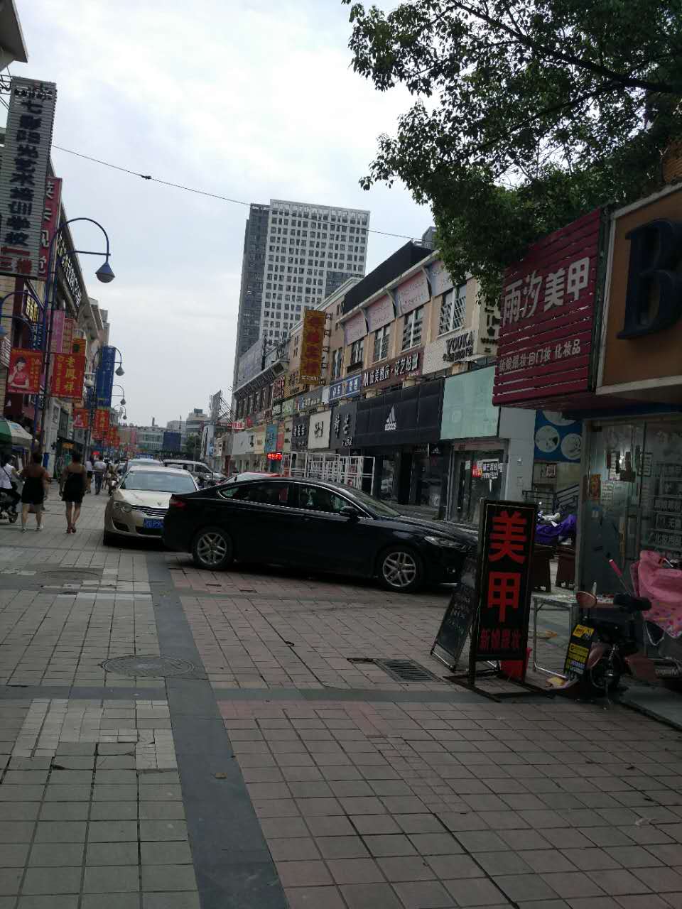 商贸商铺 70平 一室一厅简装 低楼层_4