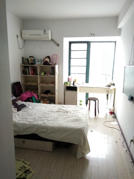 绿城花园出租房118平方三室两厅大户型精装修