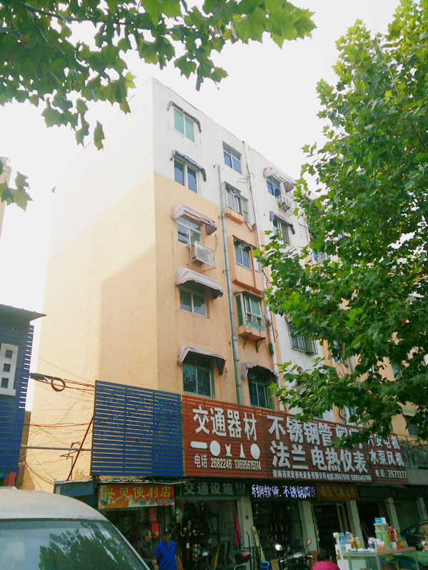 汽运综合楼经发大厦82平米简装出售_10