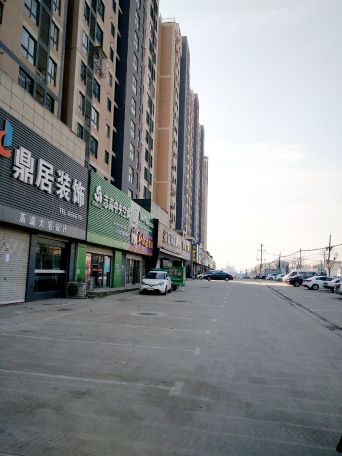 银鹭万树城一楼沿街门面_2